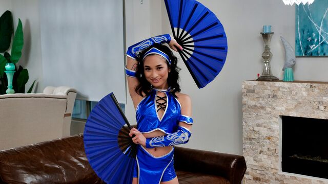 Aesthetic hottie Avery Black is enjoying intensive penetration