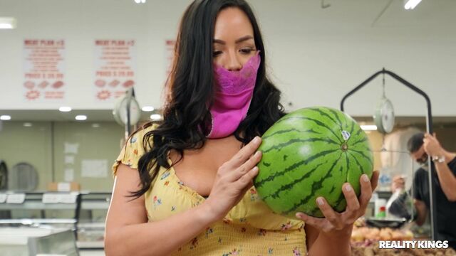 Busty goddess Kitten Latenight likes sucking and fucking in public places