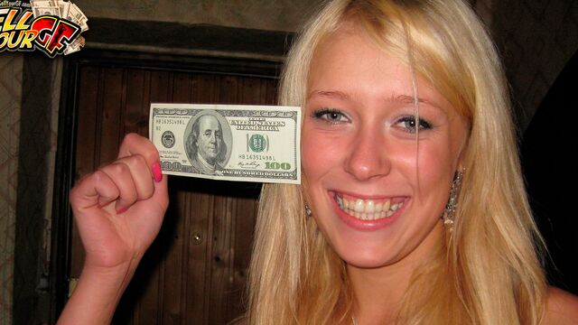 Beautiful blonde teen Teena Lipoldino is enjoying intensive pound