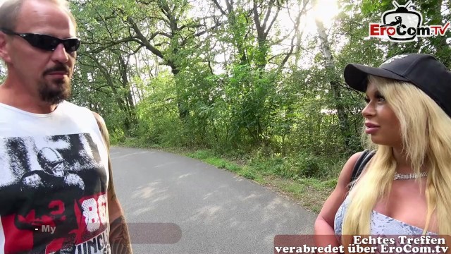 Erotikvonbenan featuring kitten's public sex