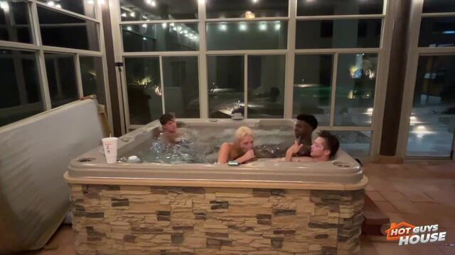 Double blowjob session with a cock-swallowing blonde Ellie Smoke