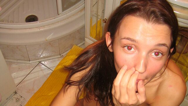 Good-looking chick Jessica likes intensive sex with a new lover