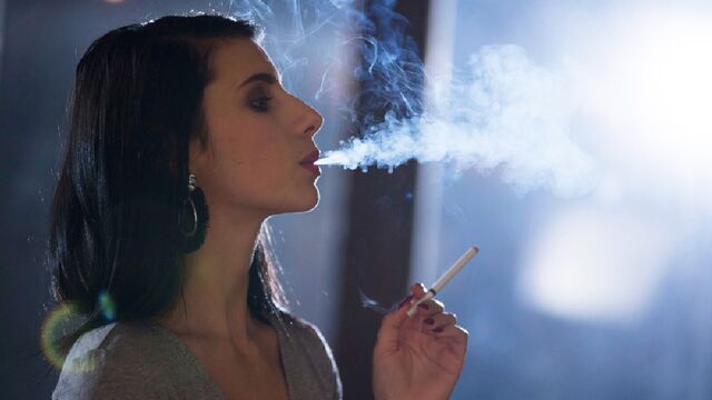 Sensual brunette with big boobs Nelly Kent cheats on the cam