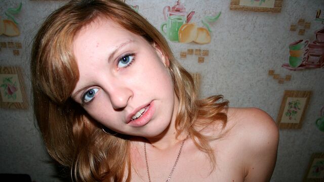 Sensual angel Simona is enjoying intensive penetration