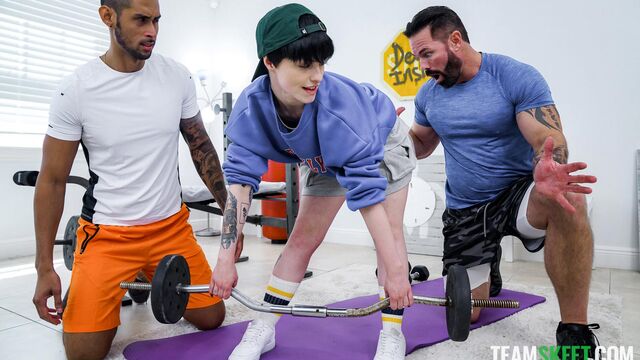 Astonishing sweetheart Decay Raee rammed from both sides by big cocks