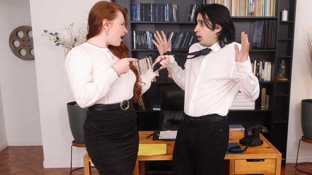 Beautiful redhead babe Yaya Gingersnatch rammed by large penis