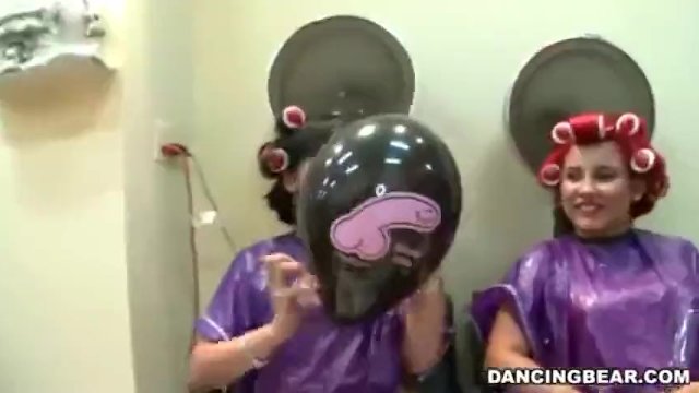 Sweetie pie's blow job action by Dancing Bear