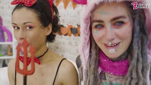 Extreme lesbian sex play with hot Anuskatzz and Morea Black