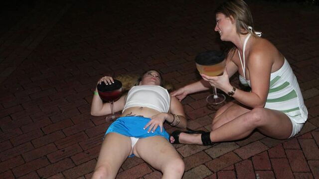 Emma Lynn and Kaylee Daniels look great in short miniskirts