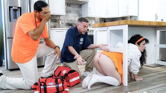 Couple foursome sex with hot brunettes Sofie Reyez and Pixie Smalls