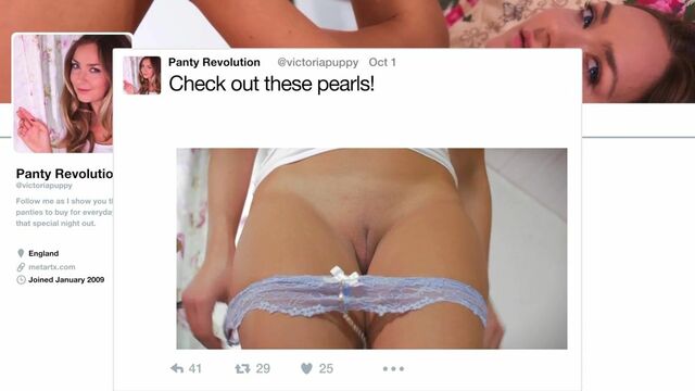 Spicy soloing blonde Cherry Kiss fucks with a large black dildo