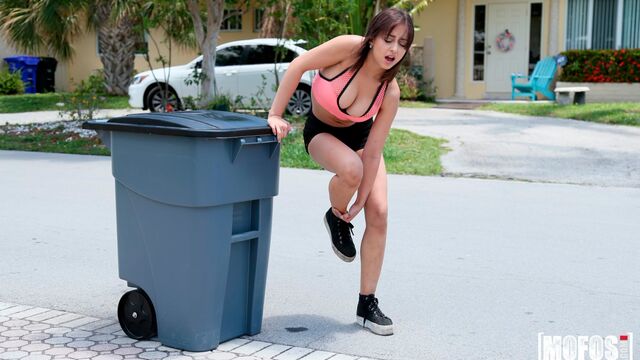 Sensual brunette Marilyn Mansion is getting fucked in POV angle