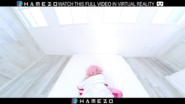 Hamezo - close up clip