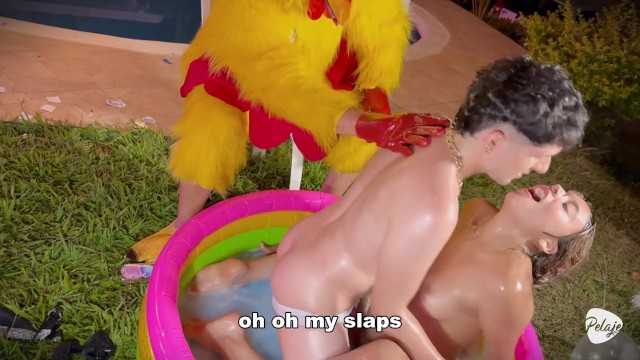 Pelaje Mix - step grandma action