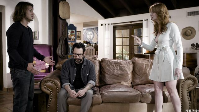 Awesome redhead hottie Lacy Lennon is getting pleasure in the bed