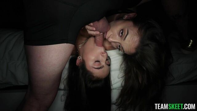 Aesthetic hotties Bella Katz and Dani Blu love face-fucking so much