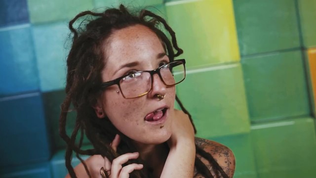 Watch tempting gill's action