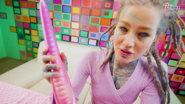 Watch skillful Anuskatzz's video