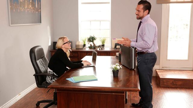 Sex in the office with a nerdy but slutty blonde AJ Applegate