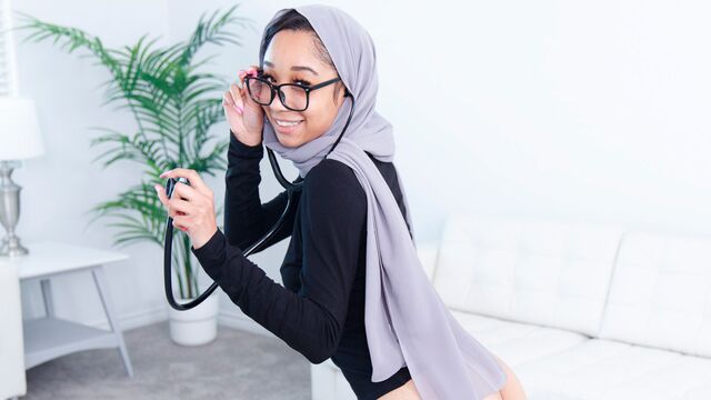 Angel in a black hijab Alicia Reign fucked in the close-up