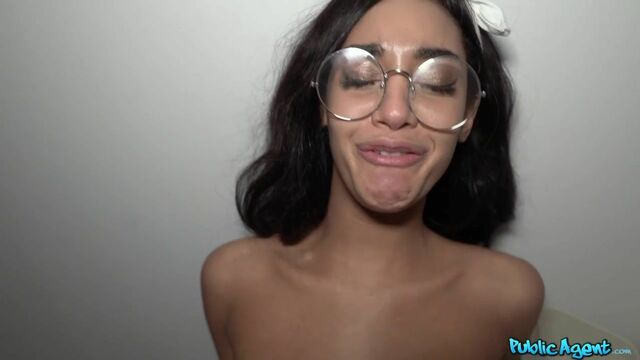 Sweet homemade porn with a nice-looking brunette Capri Lmonde