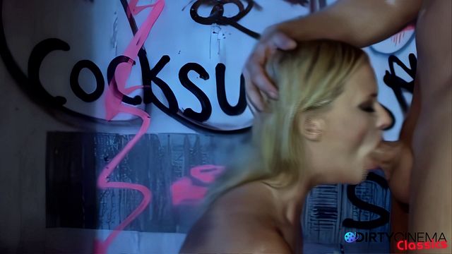 Mysterious Alex and Hannah's cumshot action