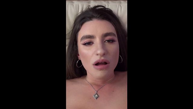 Family Strokes featuring Mila Taylor's camel toe sex