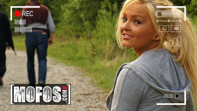 Lustful Jenna Lovely - pornhjb clip - Mofos