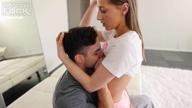 Cumshot xxx with erotic lass from Hot Guys Fuck