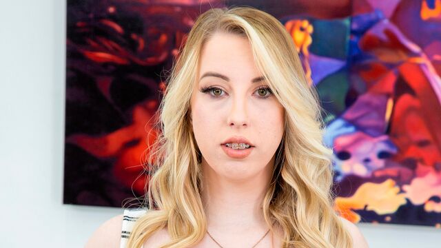 Great-looking busty babe Darcie Belle is playing with a nice toy