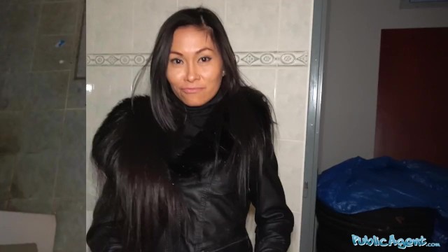 Erotic Martin Gun and Suzie Q's petite trailer