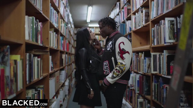 Watch crazy Katrina Jade and Louie Smalls's trailer