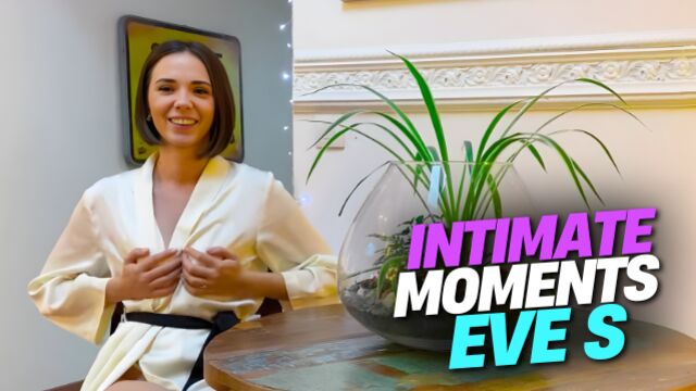 Endearing Eve Sweet at solo fingering sex