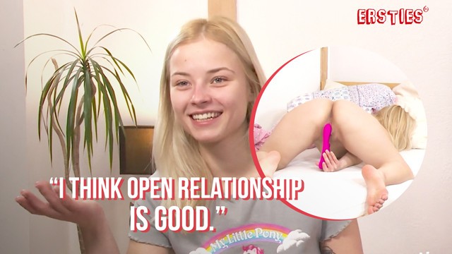 Blonde video with salacious puss from Ersties