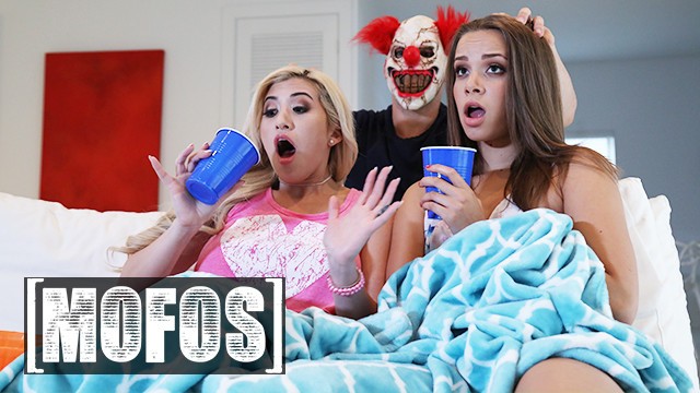 Flirtatious J Mac and Cristi Ann's eating pussy action