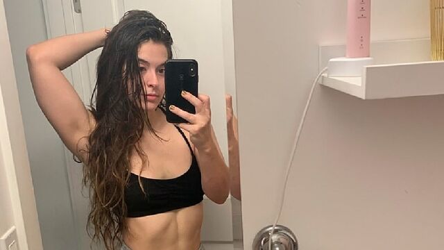 Aesthetic anal session with a big-bottomed model Abbie Maley