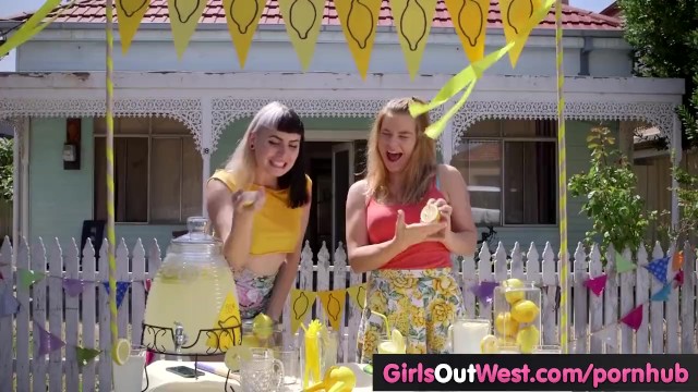 Cover-girl belle - lesbian smut - Girls Out West