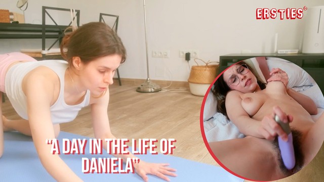 Daniela rubs her feet and plays with a vibrator