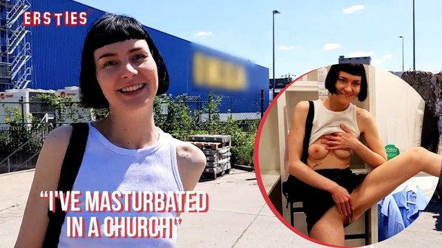 Exhibitionist Delfine pees and plays in the aisle