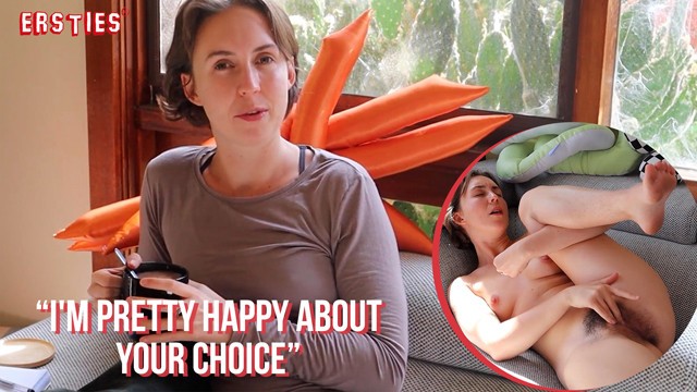 Adorable Olive Masturbates