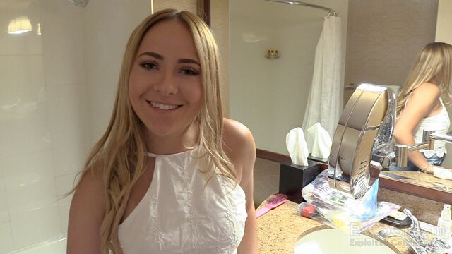 Stunning model with huge bottom Cat likes intensive dick-riding