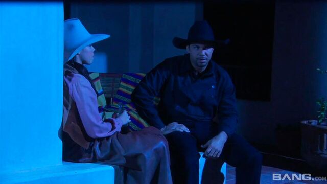 Gorgeous nighttime porn action with a hot brunette Brooke Ballentyne