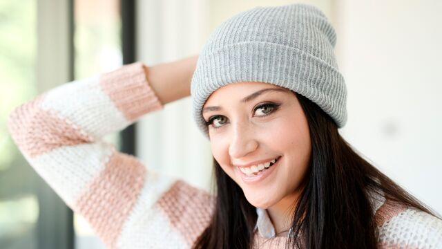 Aesthetic brunette model Avi Love likes interracial hard pound