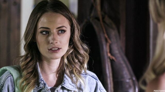 Awesome lesbian 3some with Rachael Cavalli, Kyler Quinn and Aiden Ashley