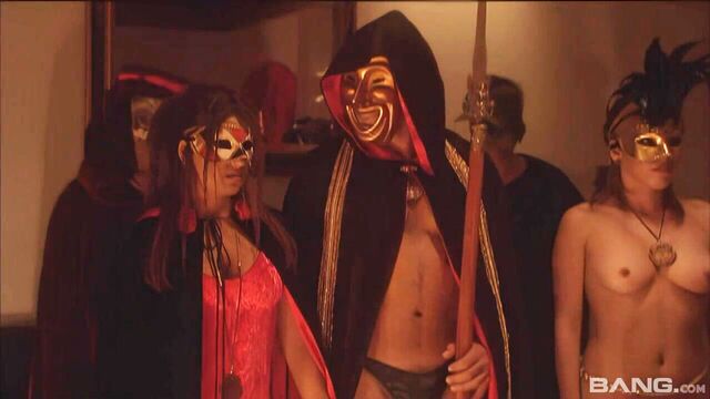 Beautiful masked angel knows how to play with her shaved hole