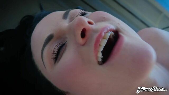 Awesome oral sex in the morning with a young brunette Veruca James