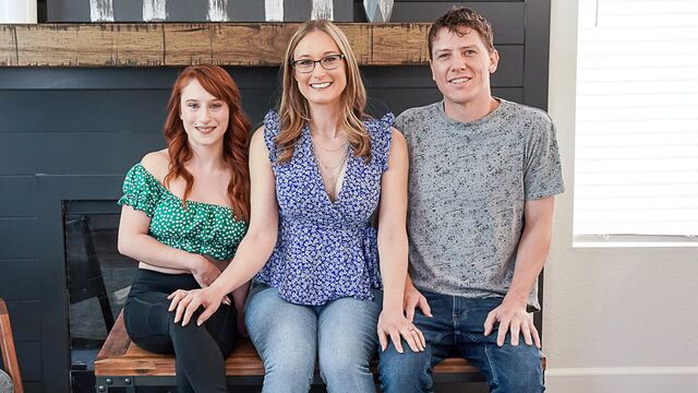 Two good girls Ophelia Kaan and Alice Marie VS huge penis