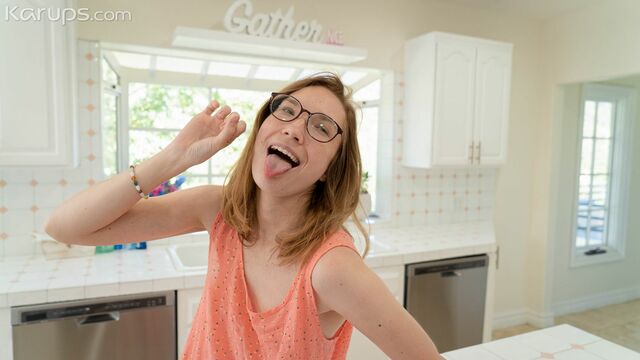 Good sex in the kitchen with a pretty nerdy babe Claire Roos